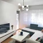 Tuse Lux Apartment