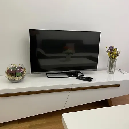 Tuse Lux شقة
