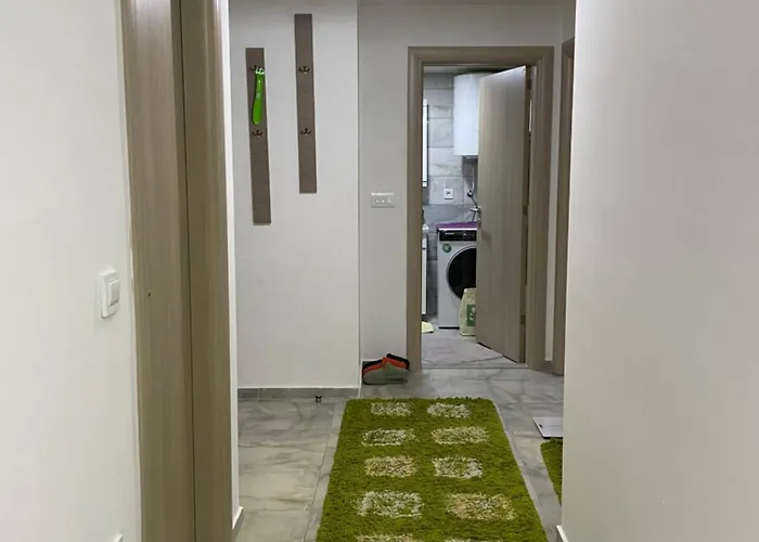 Tuse Lux * Σκόπια